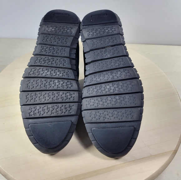 COLE HAAN ZeroGrand Black Suede Slip On Booties Boots Women's Size 8 - Picture 7 of 12